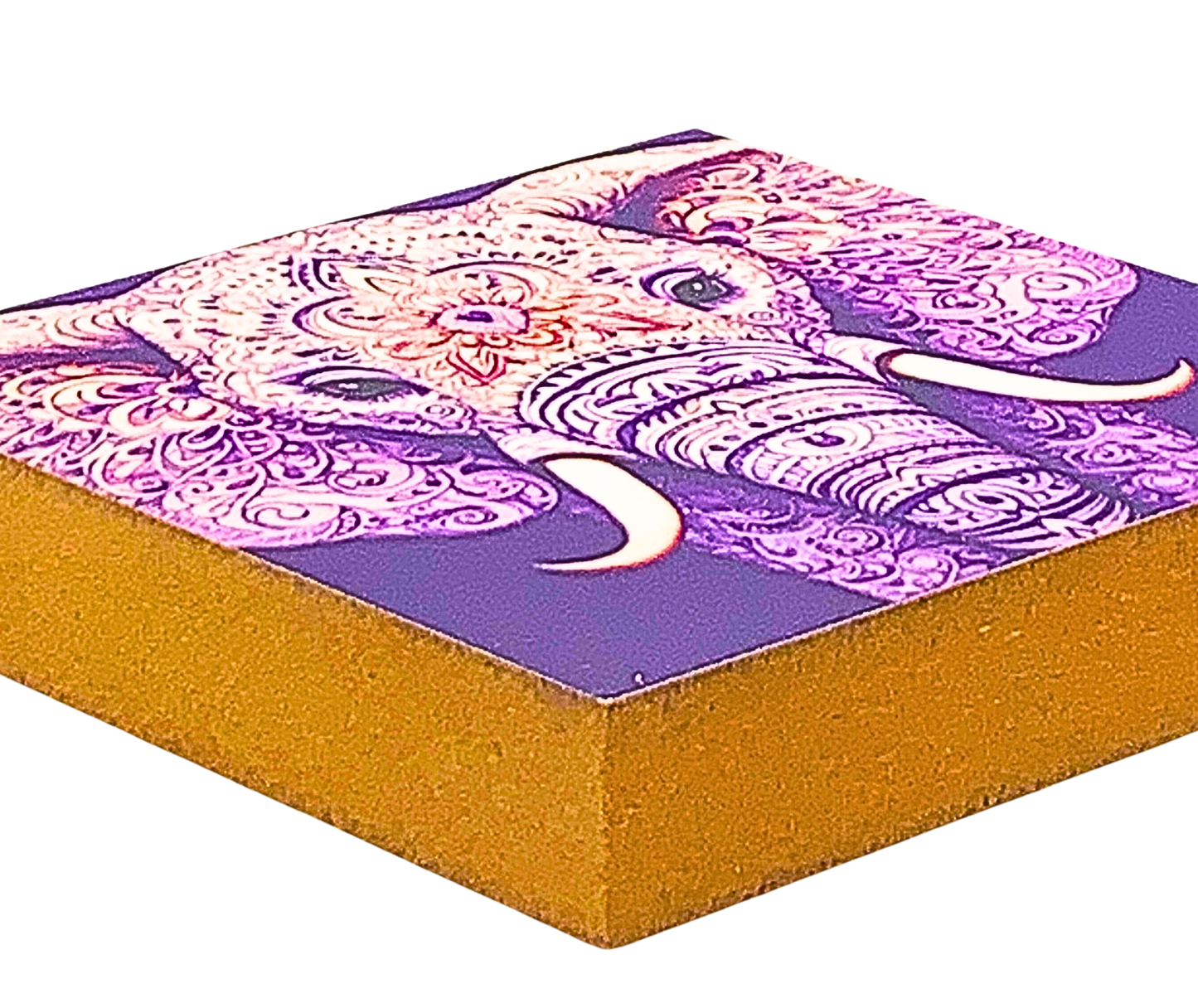 Liegende Ansicht Holzbild mit Elefant mit aufwendigen Mandala-Mustern in Lila-Tönen