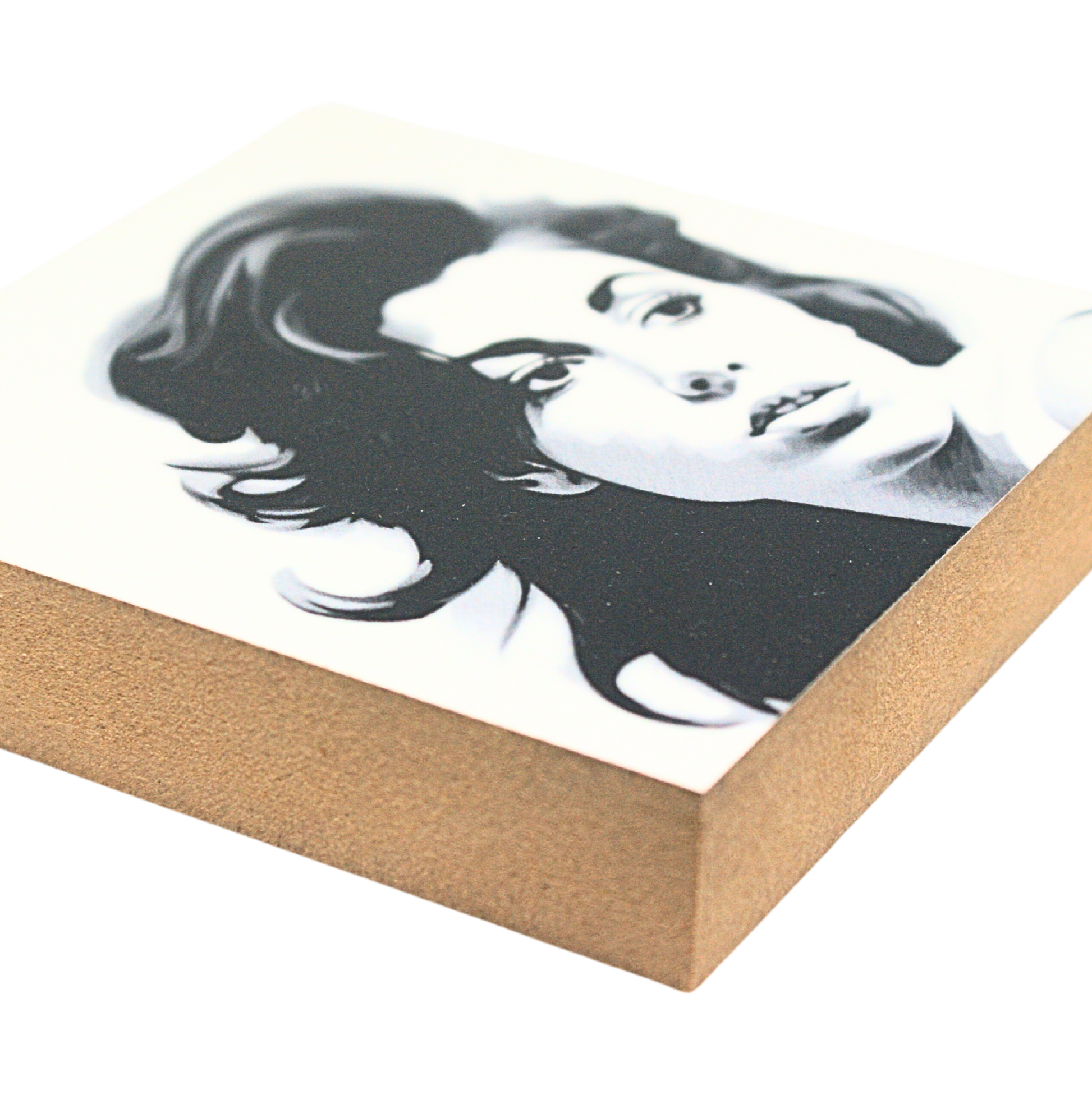 Liegende Ansicht Holzbild mit dem Gesicht von Amy Winehouse