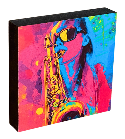 Festival Holzbild Sax – buntes Motiv auf schwarzem MDF, 10 x 10 cm
